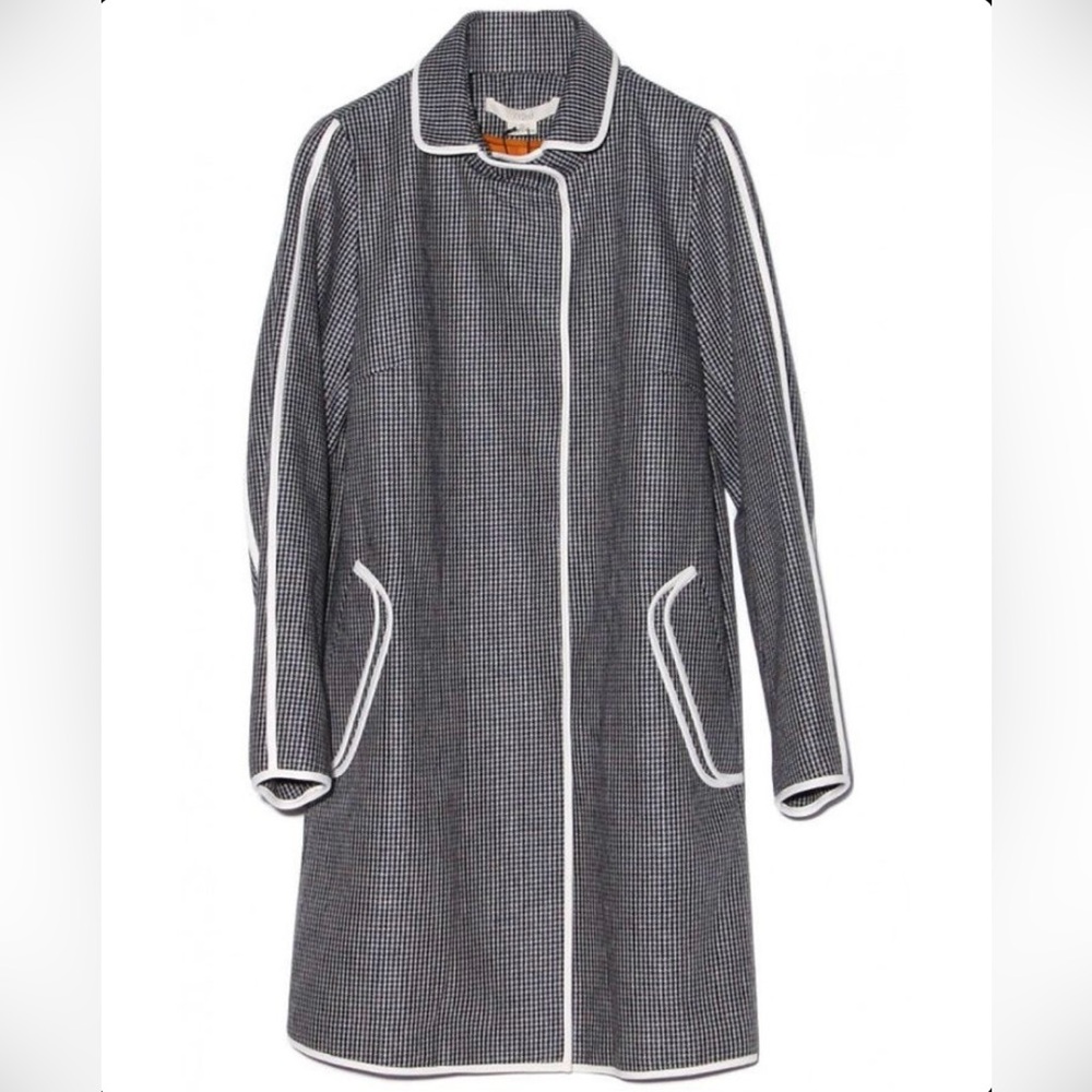 0'2nd Grande Check Classic Coat as seen on Meghan
Markle - Picture 5 of 14
